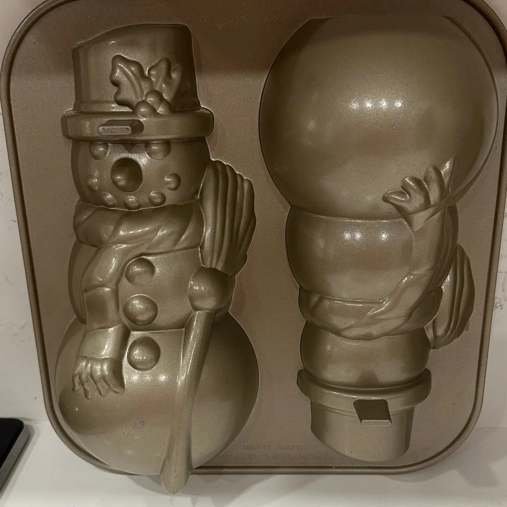Gold Nordic Ware Snowman Cake Pan